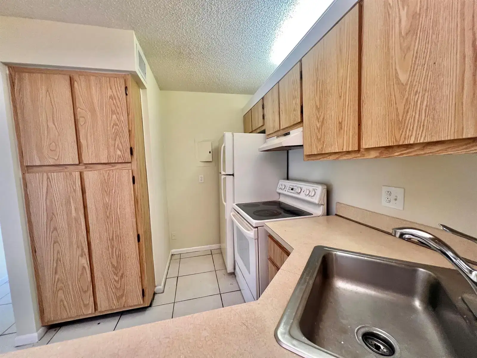 1111 Green Pine Boulevard # C3, West Palm Beach FL 33409 photo 4