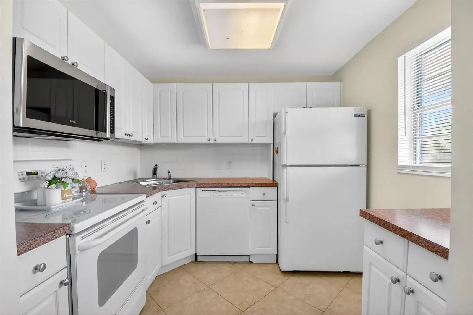 2182 NE 1st Way # 202, Boynton Beach FL 33435 photo 2