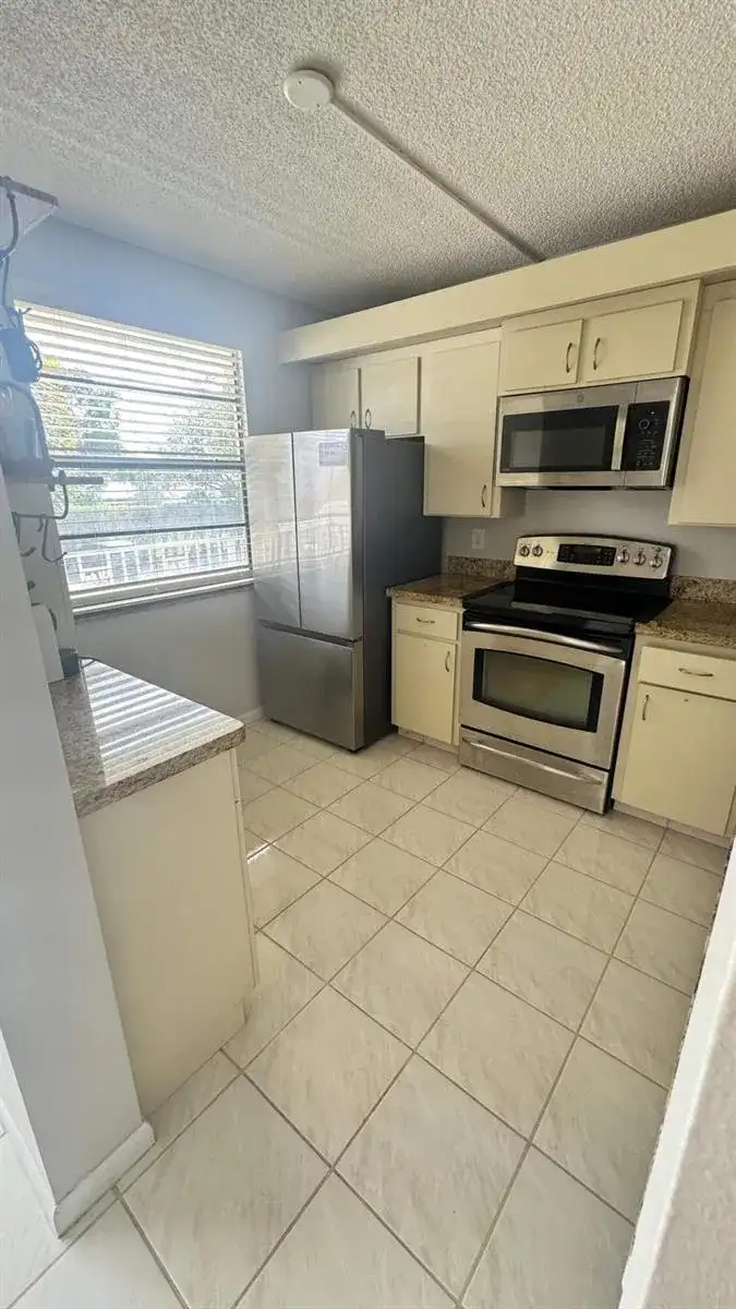 6049 Balboa Circle # 202, Boca Raton FL 33433 photo 3