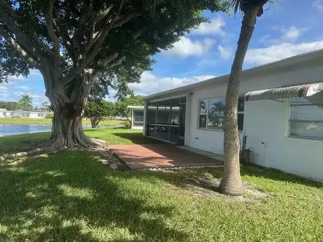5195 Nicholas Drive, West Palm Beach FL 33417 photo 5