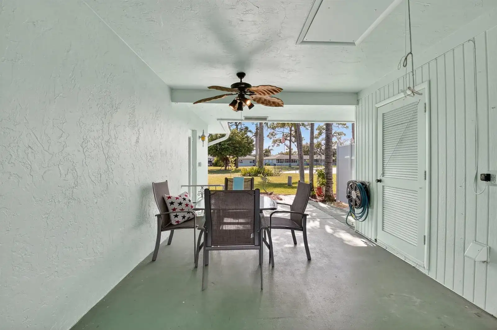 634 Hummingbird Lane, Delray Beach FL 33445 photo 4