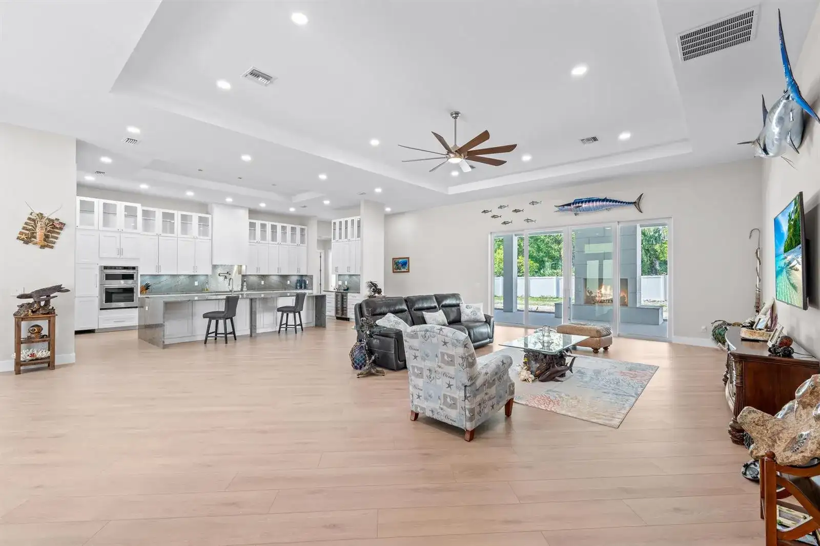 8425 Apache Boulevard, FL 33470 photo 3