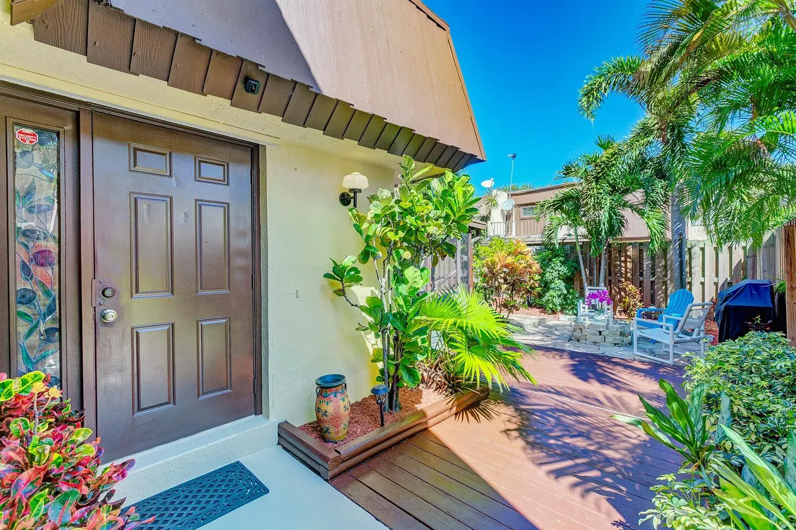 3530 E Gardens East Drive E # B, Palm Beach Gardens FL 33410