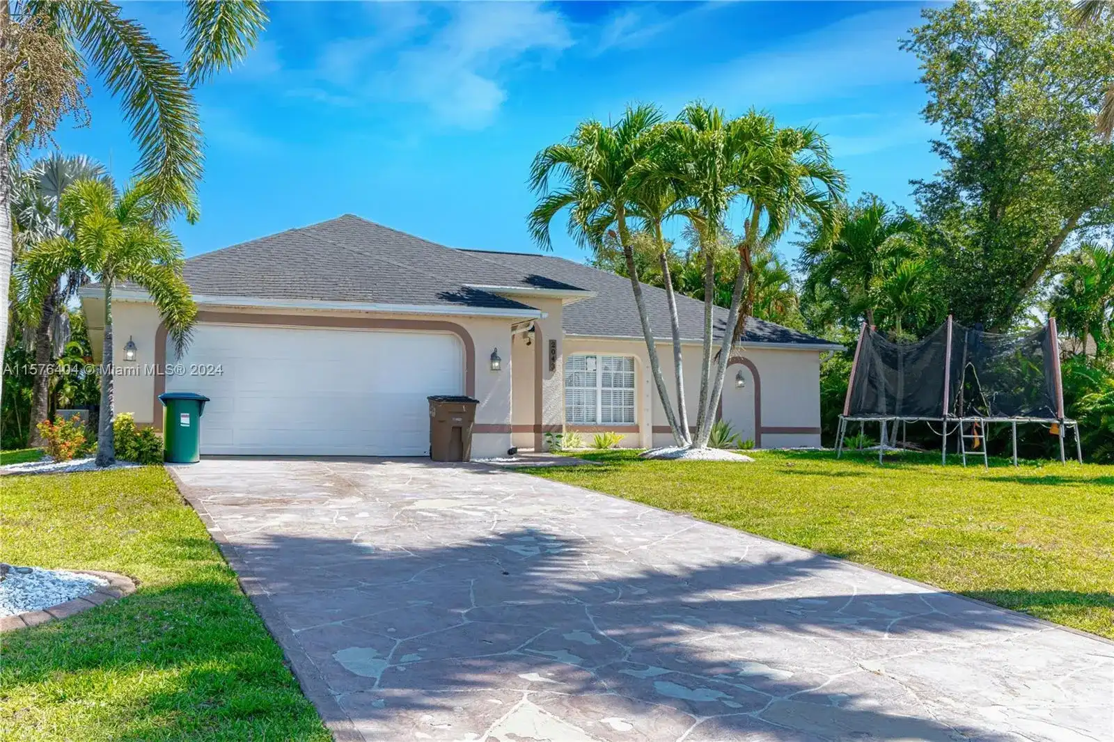 2043 NW 6th Terrace, Cape Coral FL 33993
