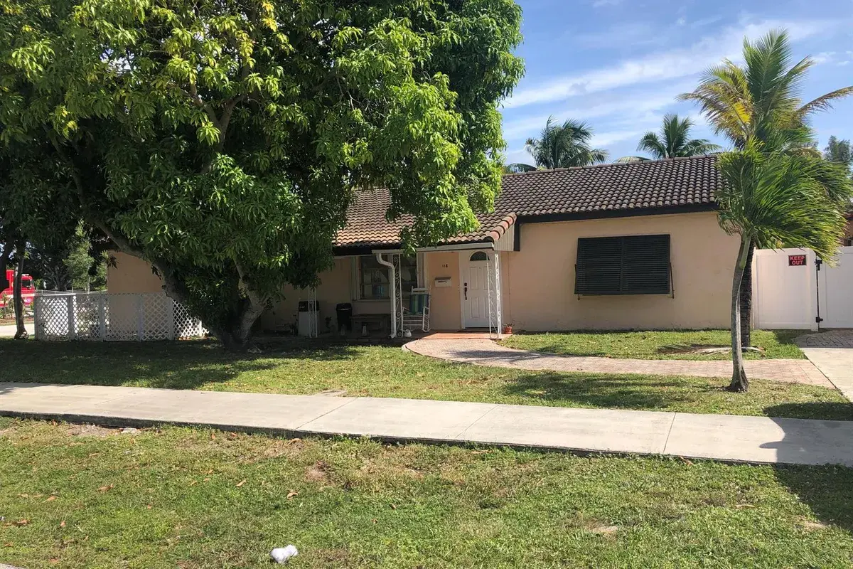 118 NW 4th Street, Boynton Beach FL 33435