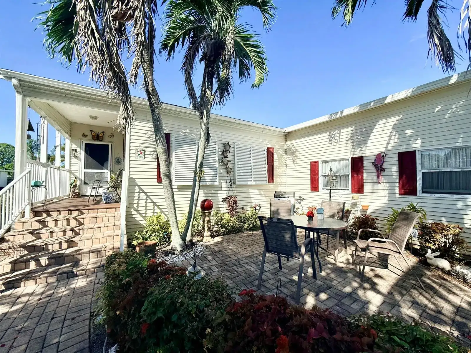 6403 Birch Lane, Lantana FL 33462 photo 3