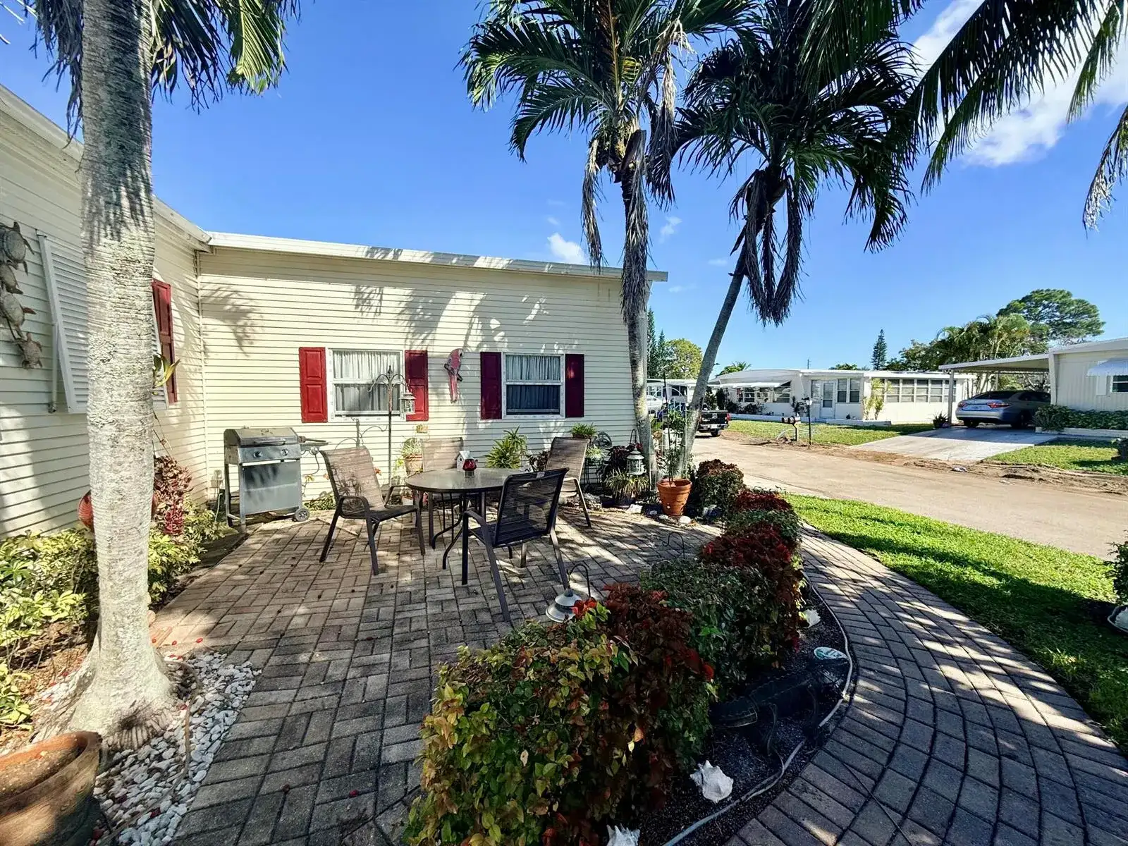 6403 Birch Lane, Lantana FL 33462 photo 4