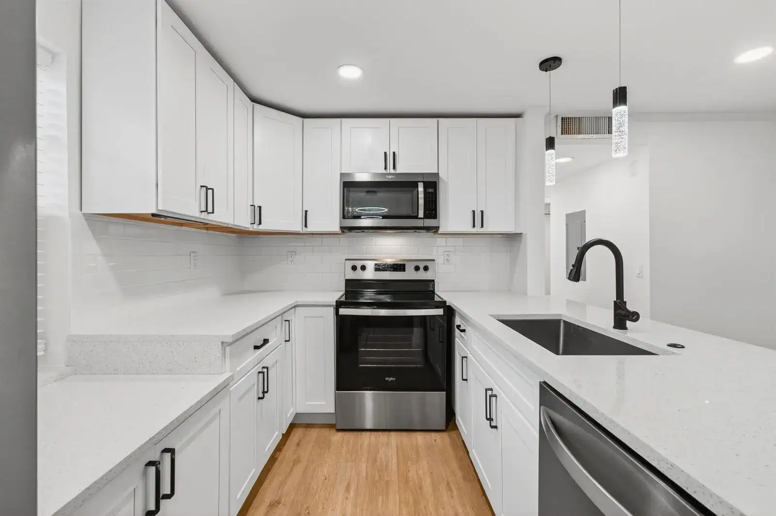 449 Normandy J, Delray Beach FL 33484 photo 4