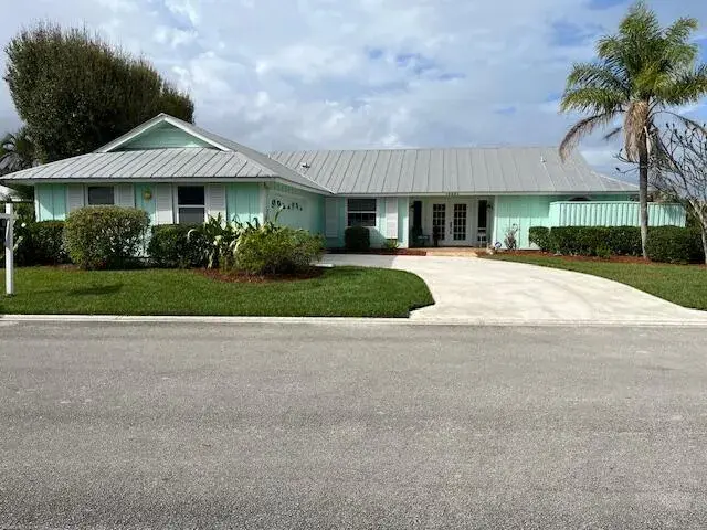 10691 SE Jupiter Narrows Drive, Hobe Sound FL 33455
