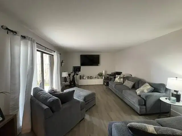 303 Arabian Road, Palm Springs FL 33461 photo 5
