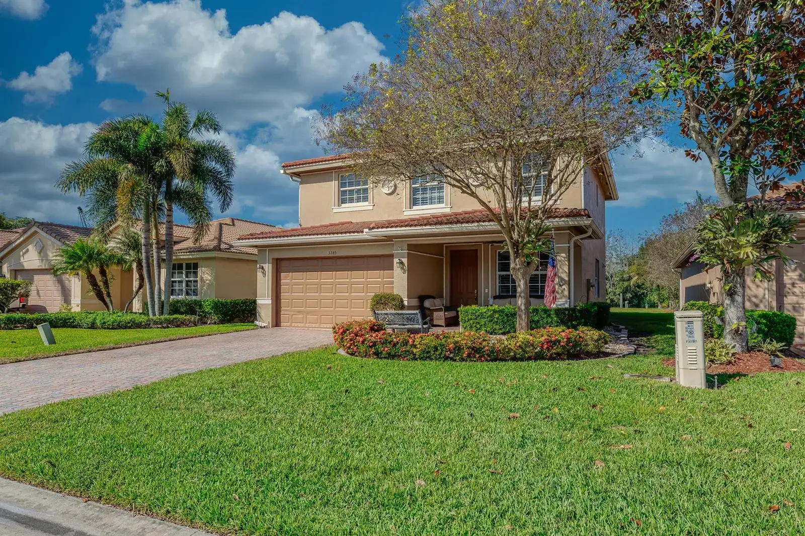 3285 SW Porpoise Circle, Stuart FL 34997 photo 2
