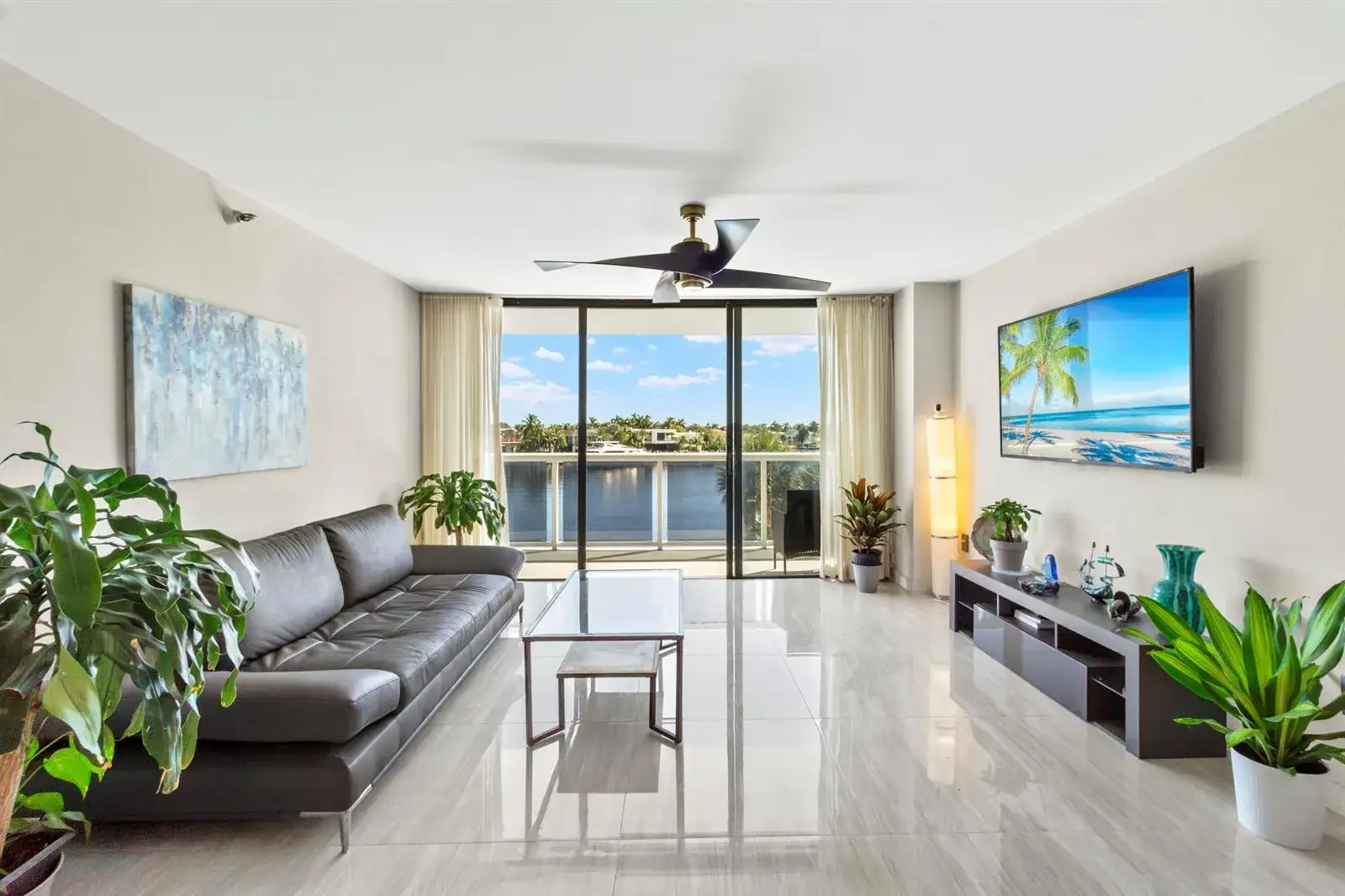 20515 E Country Club Drive # 345, Aventura FL 33180 photo 3