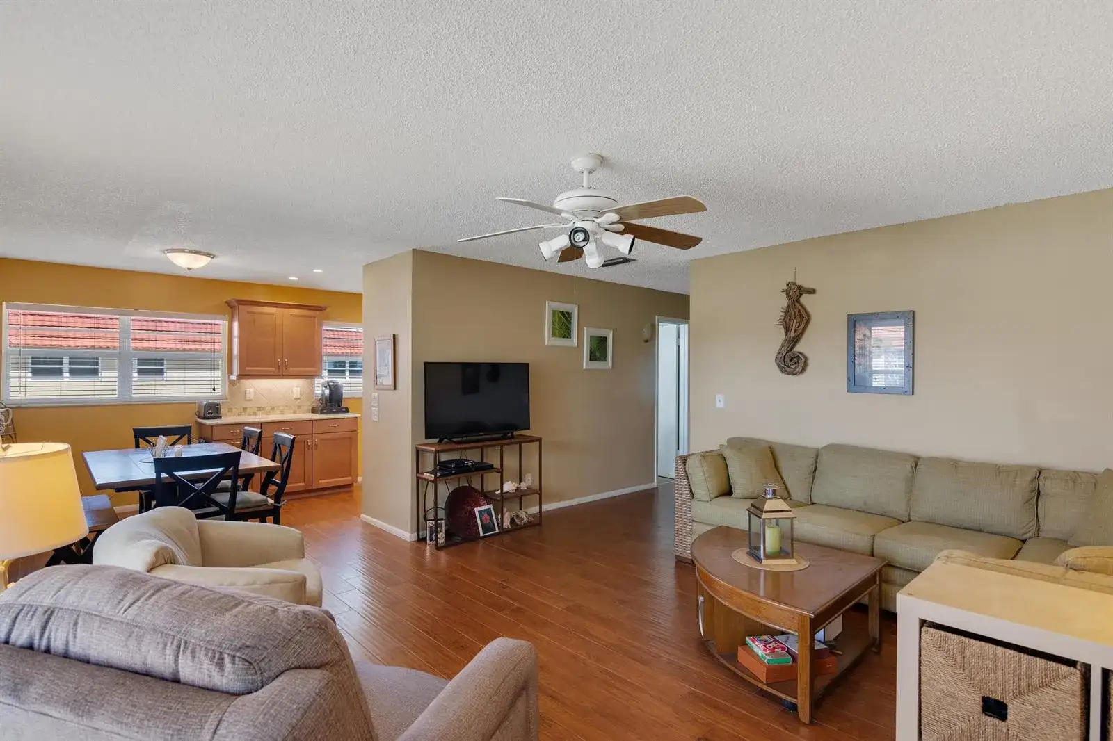68 Royal Oak Court # 202, Vero Beach FL 32962 photo 2