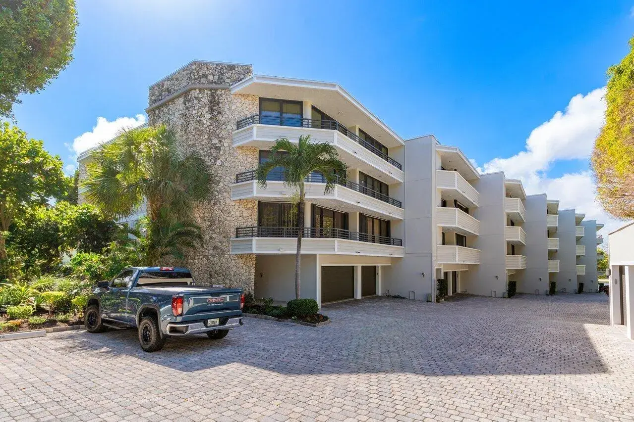 1170 Hillsboro Mile # 302, Hillsboro Beach FL 33062