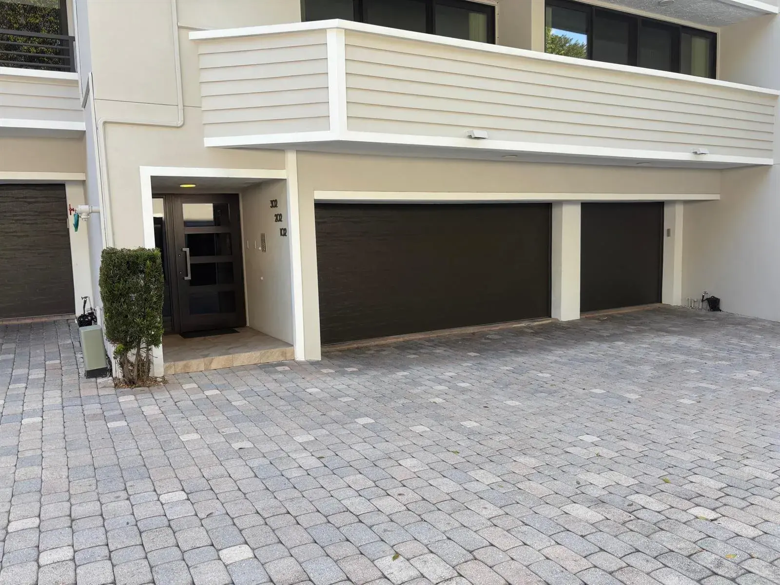 1170 Hillsboro Mile # 302, Hillsboro Beach FL 33062