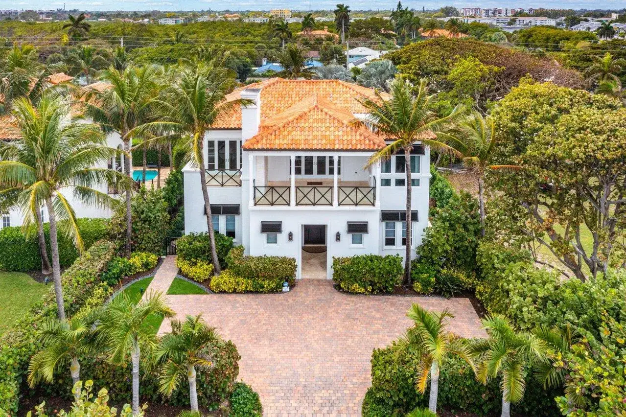 6103 N Ocean Boulevard N, Ocean Ridge FL 33435