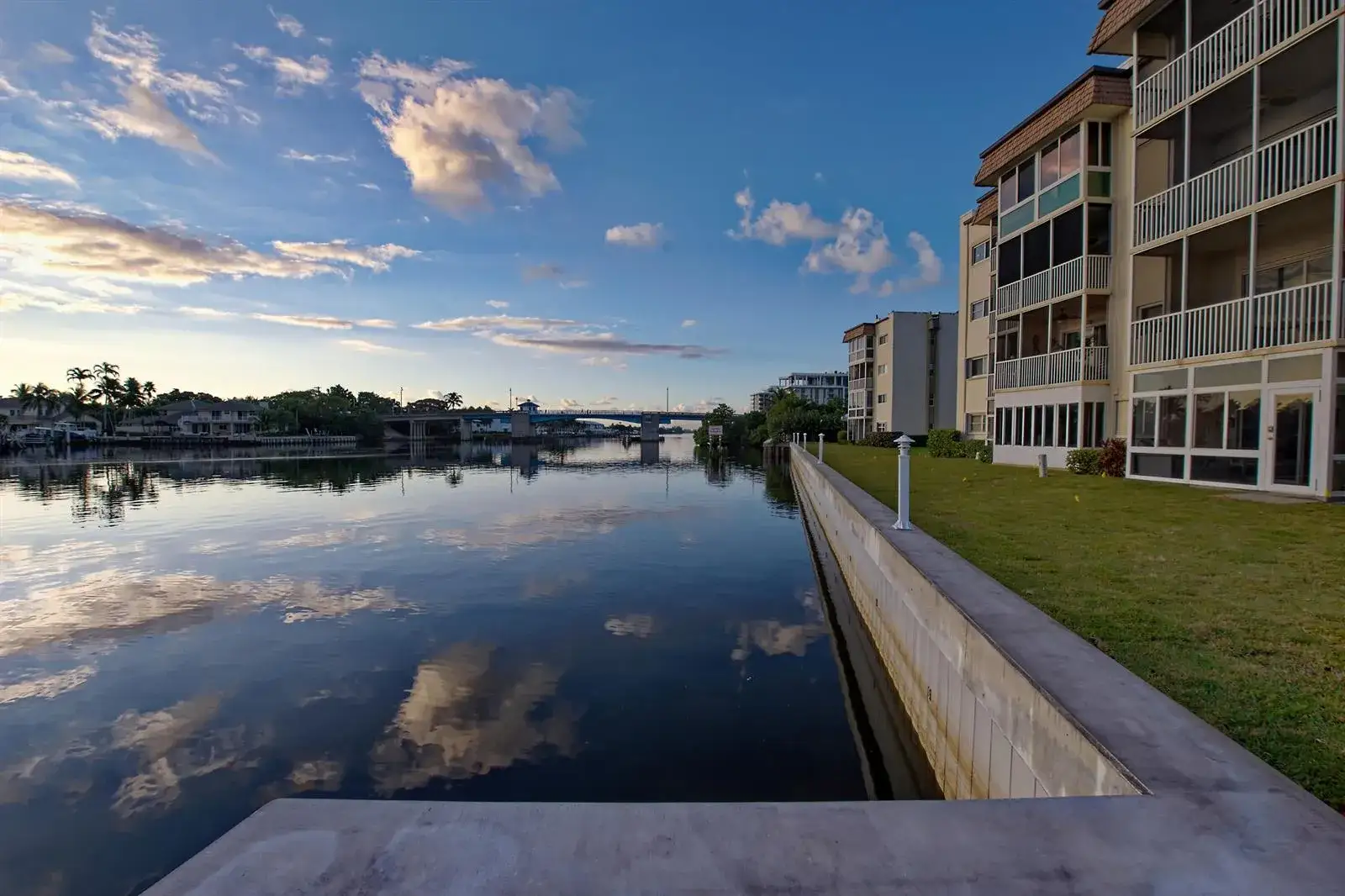 632 Snug Harbor Drive # D15, Boynton Beach FL 33435