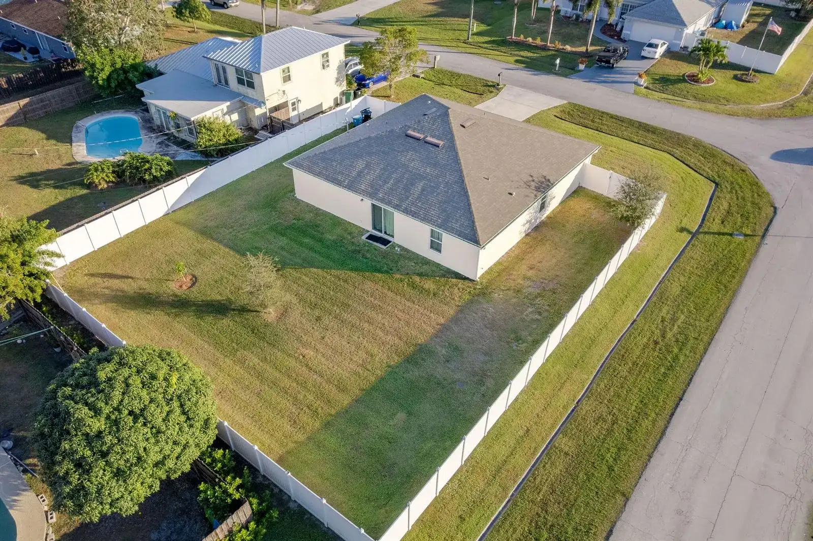 597 NW Kilpatrick Avenue, Port St. Lucie FL 34983 photo 2