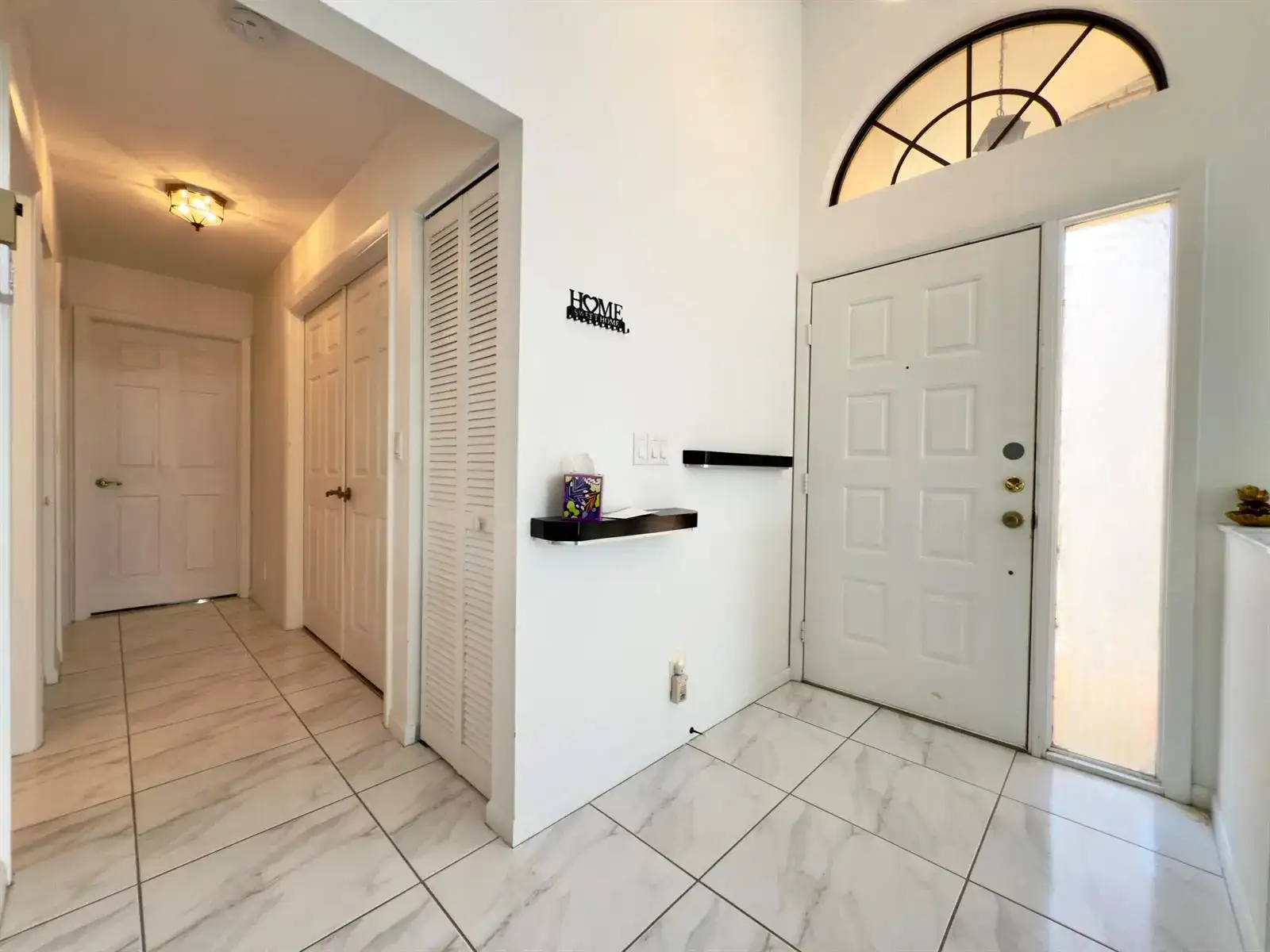 8491 Heather Place, Boynton Beach FL 33472 photo 4