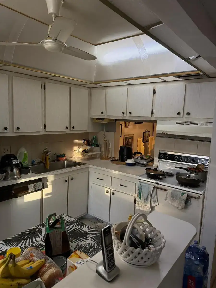 130 Lake Meryl Drive # 126, West Palm Beach FL 33411 photo 4