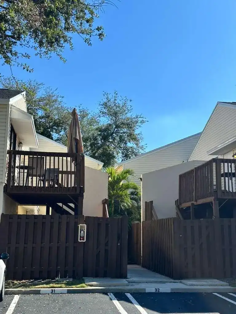 637 Executive Center Drive N # 203, West Palm Beach FL 33401 photo 2