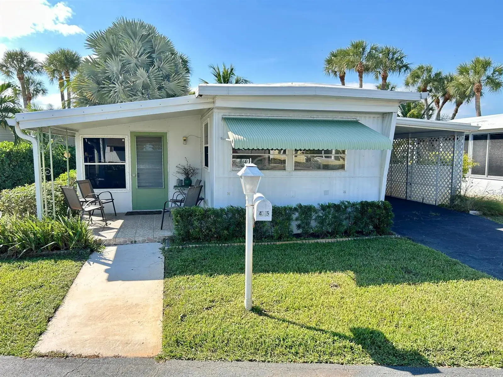 425 E Bougainvillea Drive, Deerfield Beach FL 33442