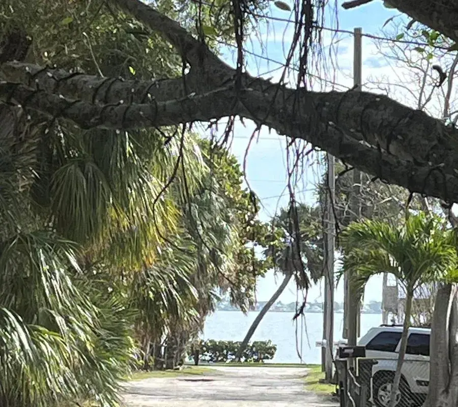 2172 NE Poinciana Terrace, Jensen Beach FL 34957
