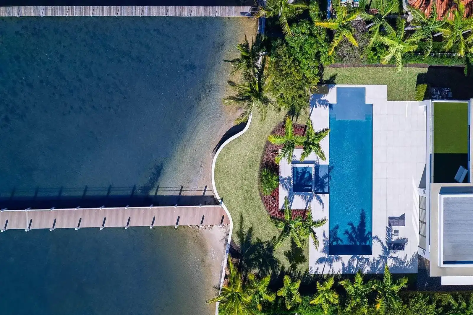 807 N Atlantic Drive, Lantana FL 33462