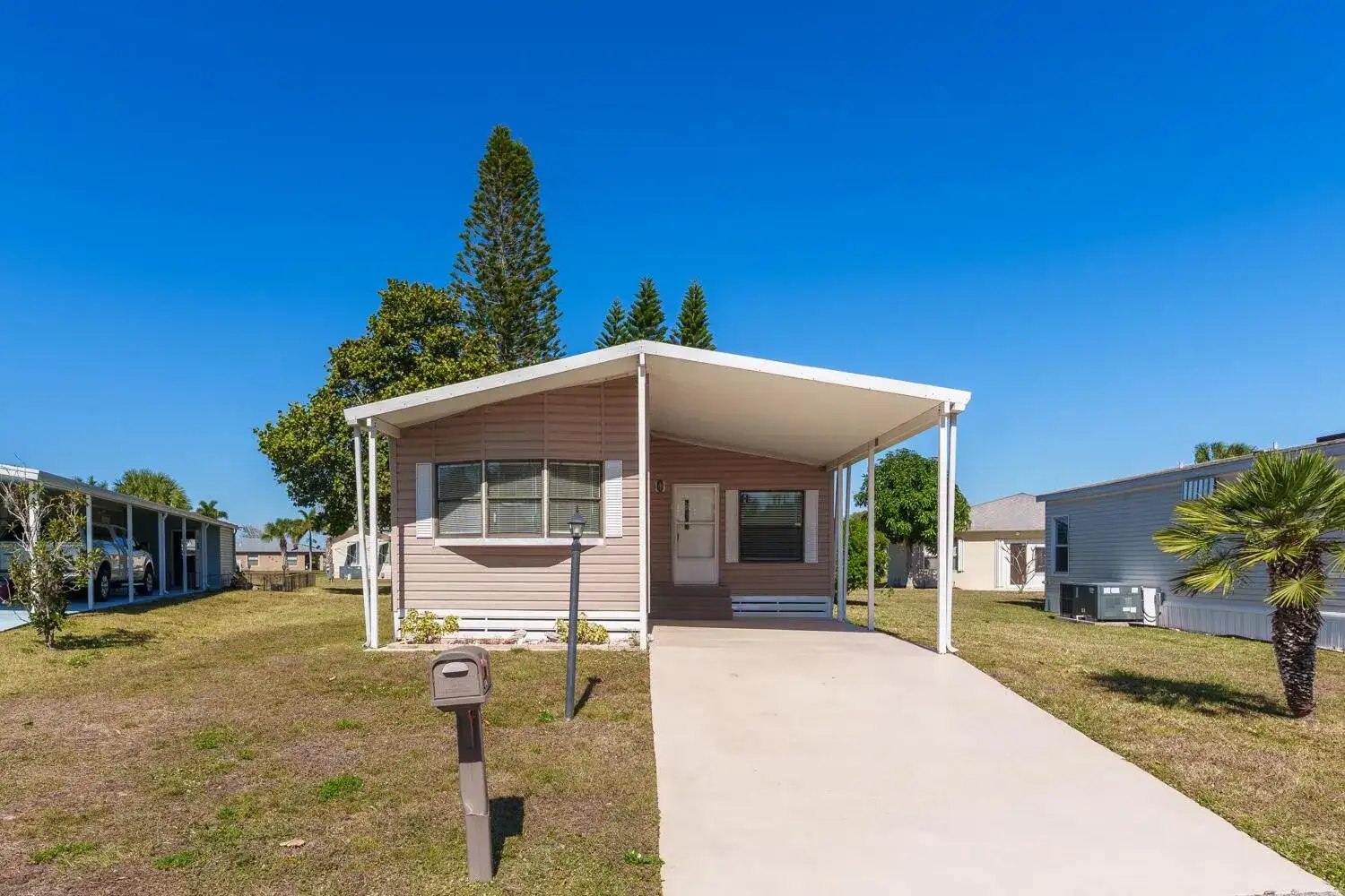 13998 Encantardo Circle, Fort Pierce FL 34951 photo 3
