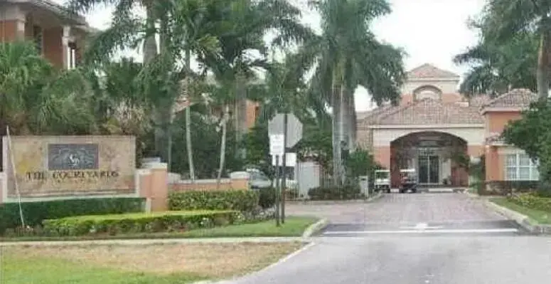 6936 SW 39 Street # 304d, Davie FL 33314