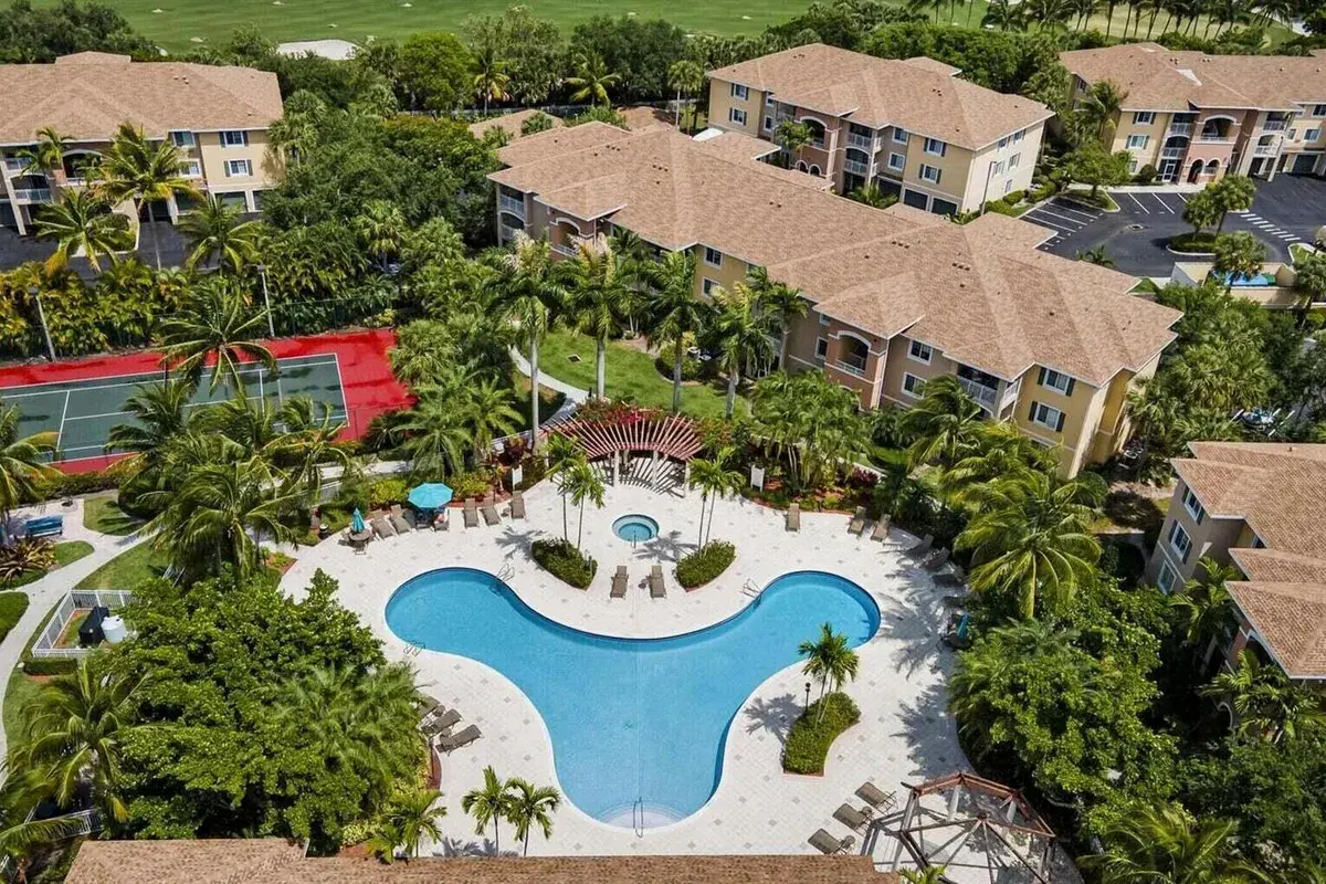 6450 Emerald Dunes Drive # 301, West Palm Beach FL 33411