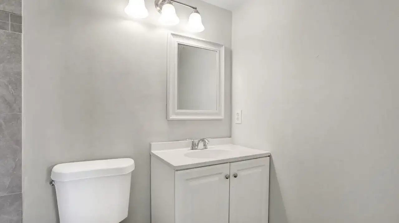 118 Sheffield E, West Palm Beach FL 33417 photo 5