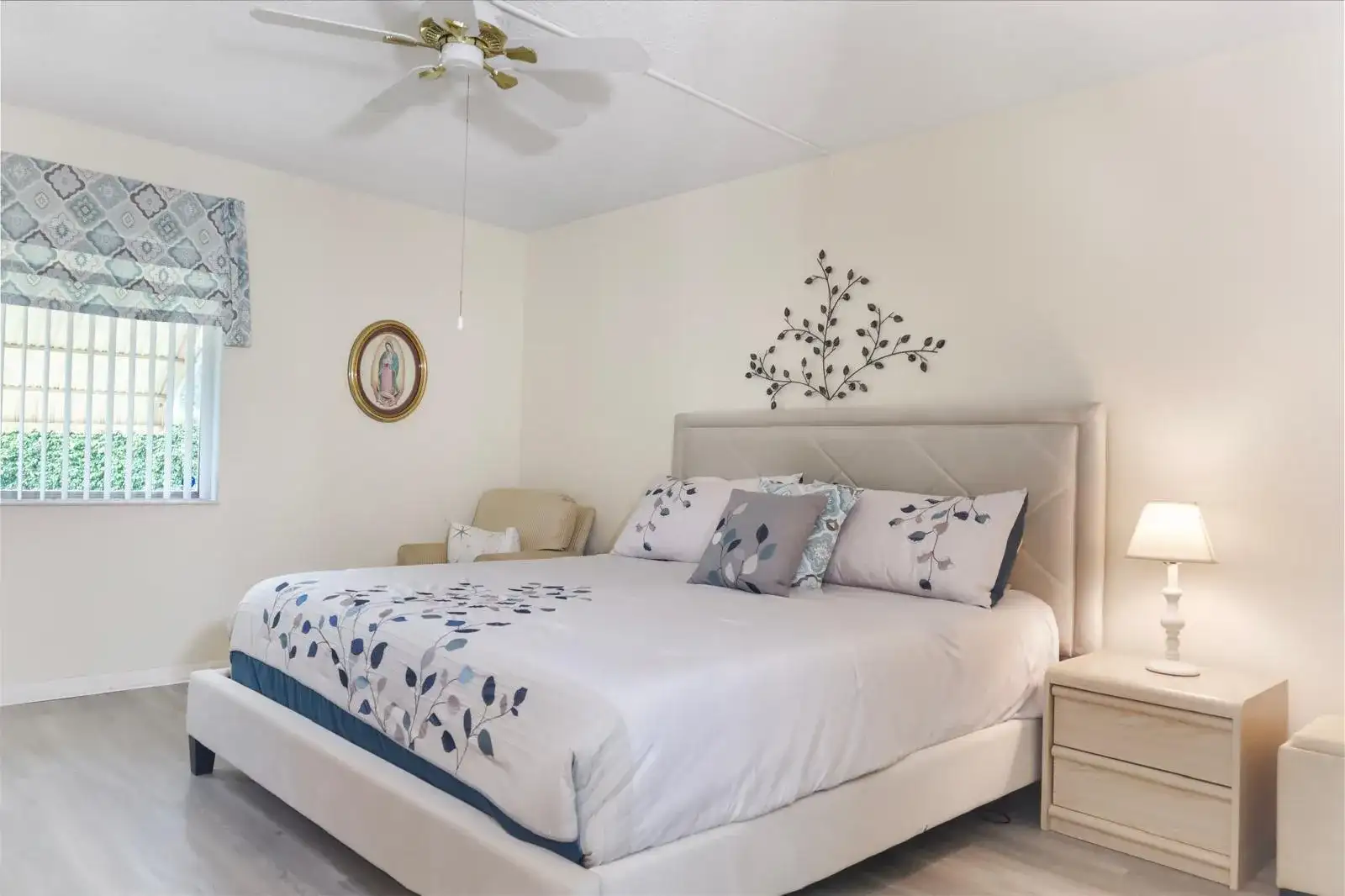 106 Lake Pine Circle # 1, FL 33463 photo 4