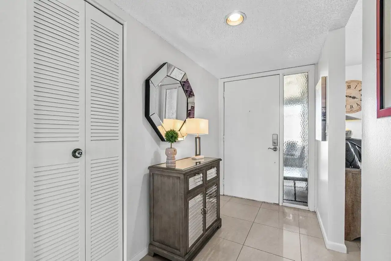 5589 Fairway Park Drive # 202, Boynton Beach FL 33437 photo 5