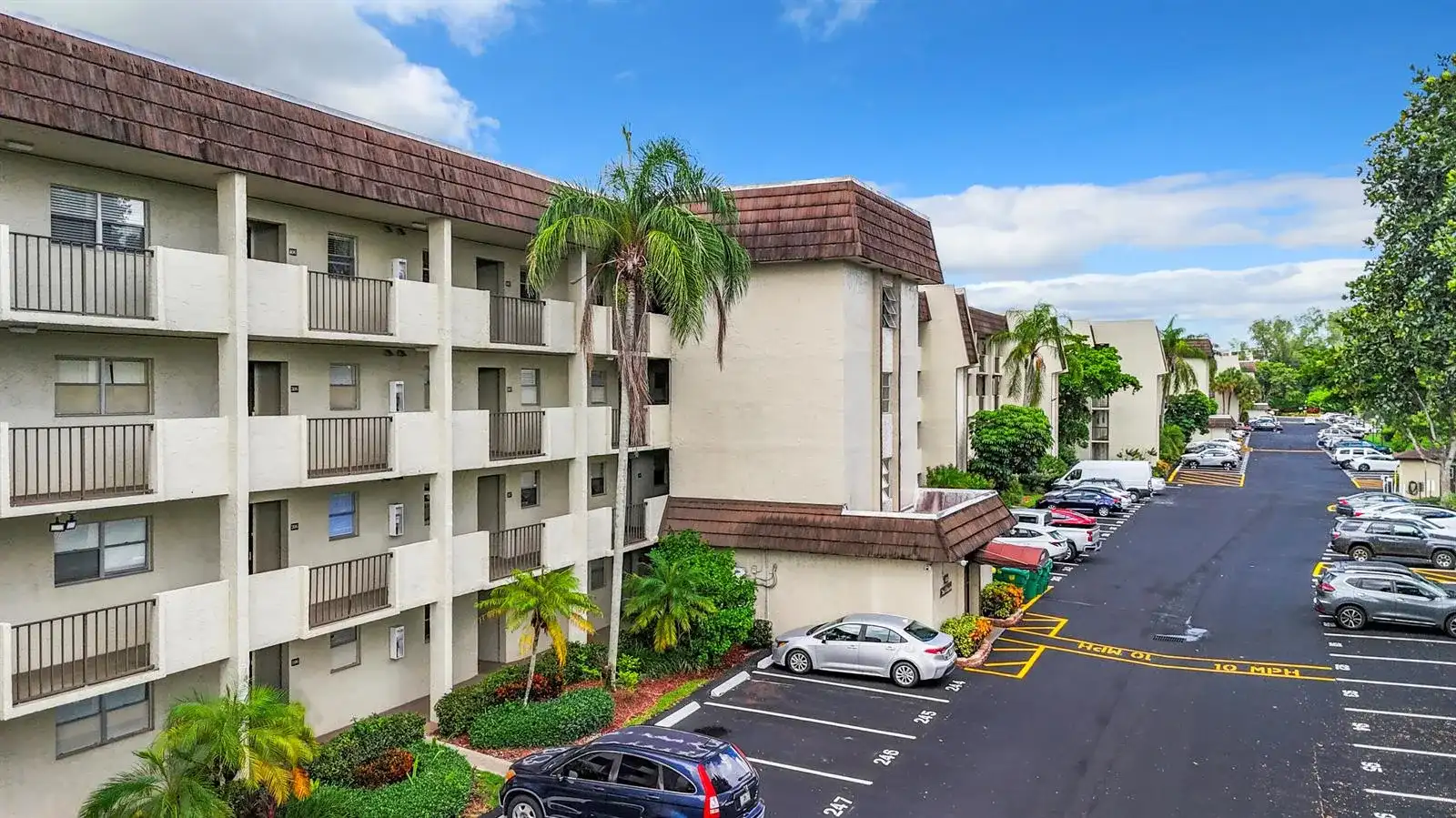 6080 NW 44th Street # 408, Lauderhill FL 33319