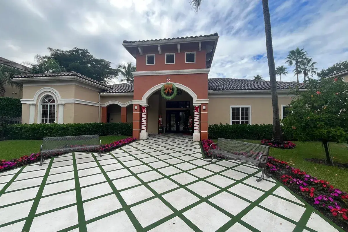 4167 N Haverhill Road # 1102, West Palm Beach FL 33417