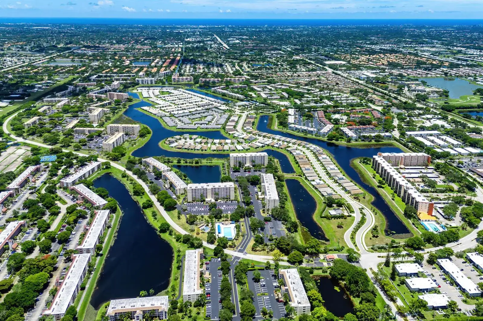 7290 Kinghurst Drive # 607, Delray Beach FL 33446 photo 4