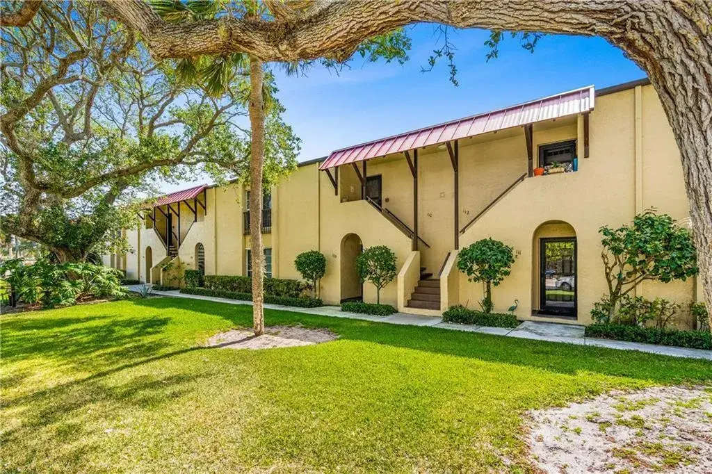 4150 Highway A1a # 104, Vero Beach FL 32963