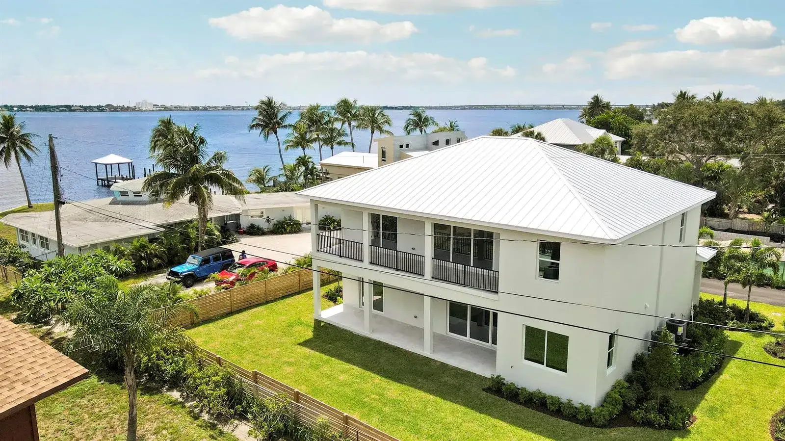 1013 NE Orange Avenue, Jensen Beach FL 34957 photo 2
