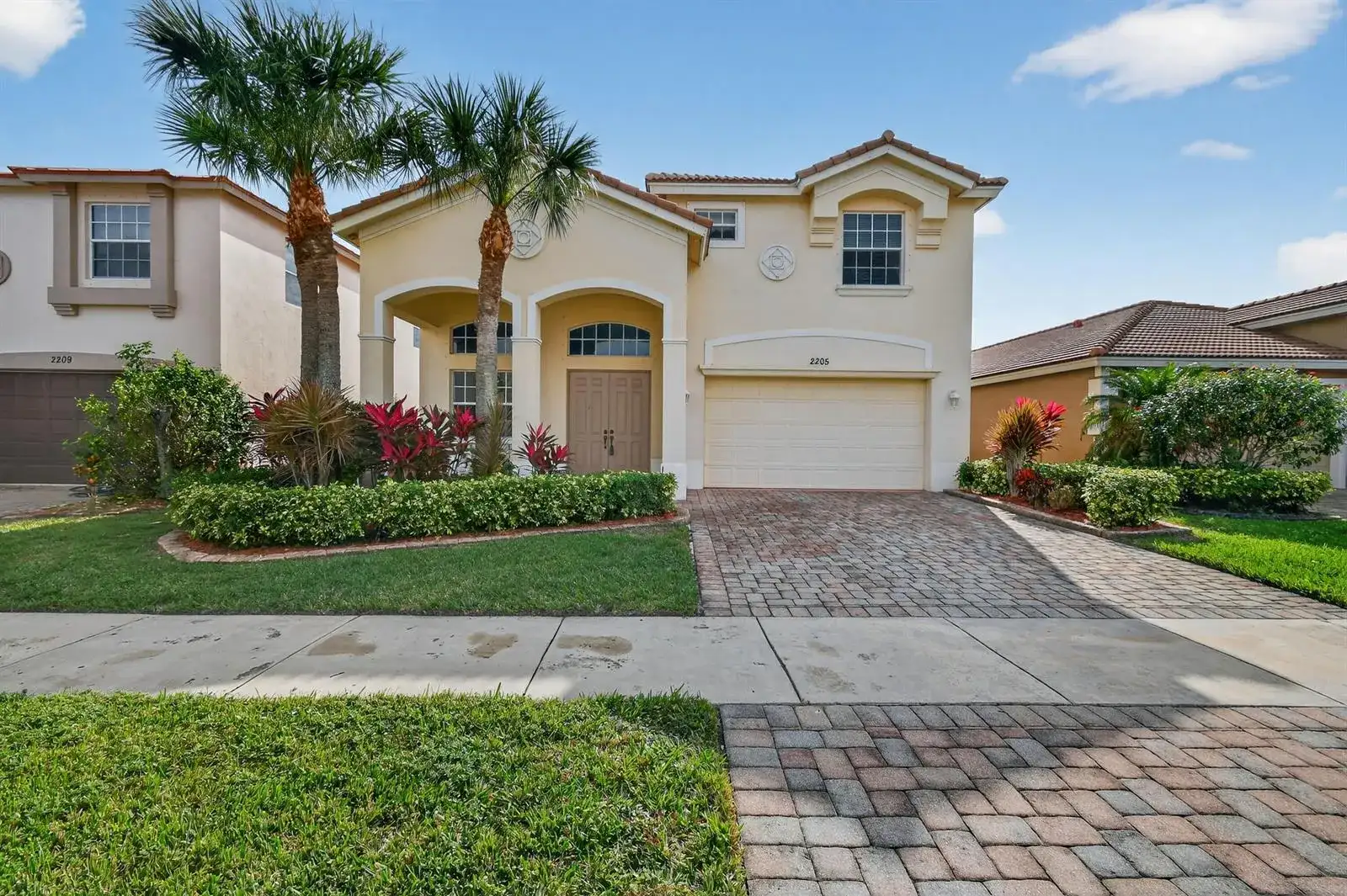 2205 SW Newport Isles Boulevard, Port St. Lucie FL 34953 photo 4