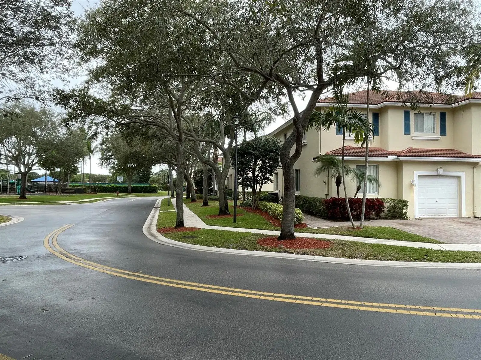 3121 N Evergreen Circle, Boynton Beach FL 33426 photo 5