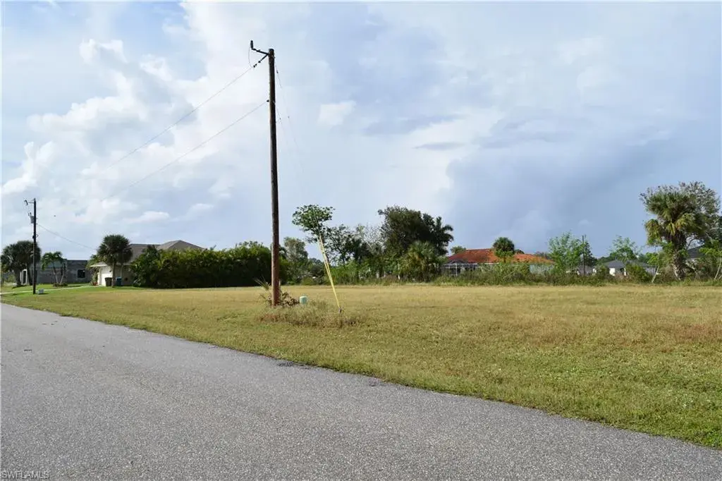 2137 NE 27th Street, Cape Coral FL 33909