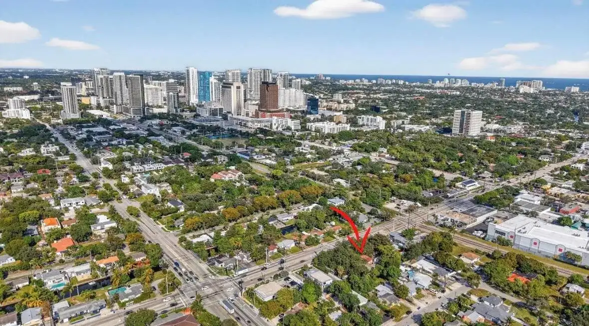304 SW 12th Street, Fort Lauderdale FL 33315 photo 3