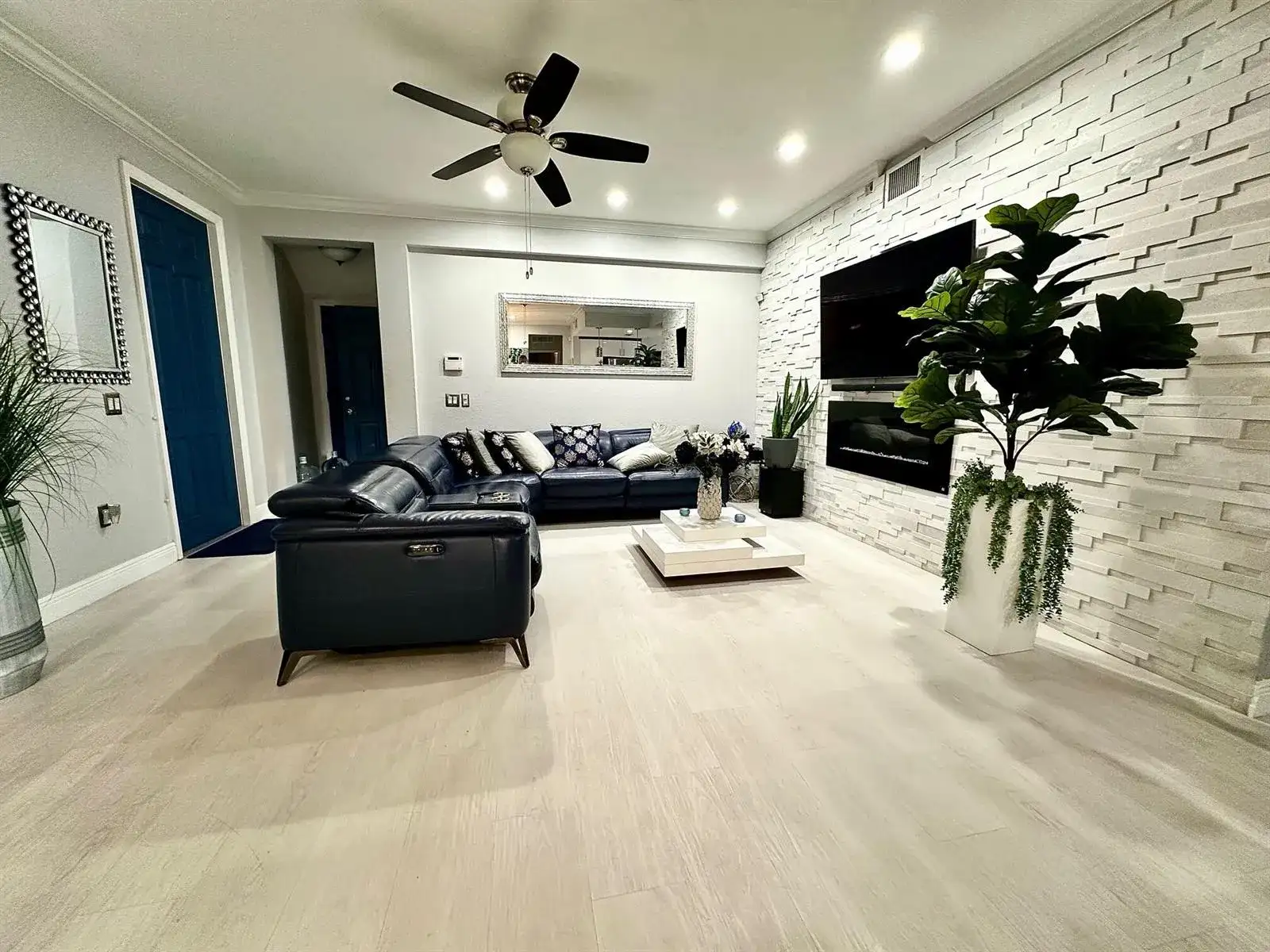 4720 Mimosa Place # 905, Coconut Creek FL 33073 photo 2