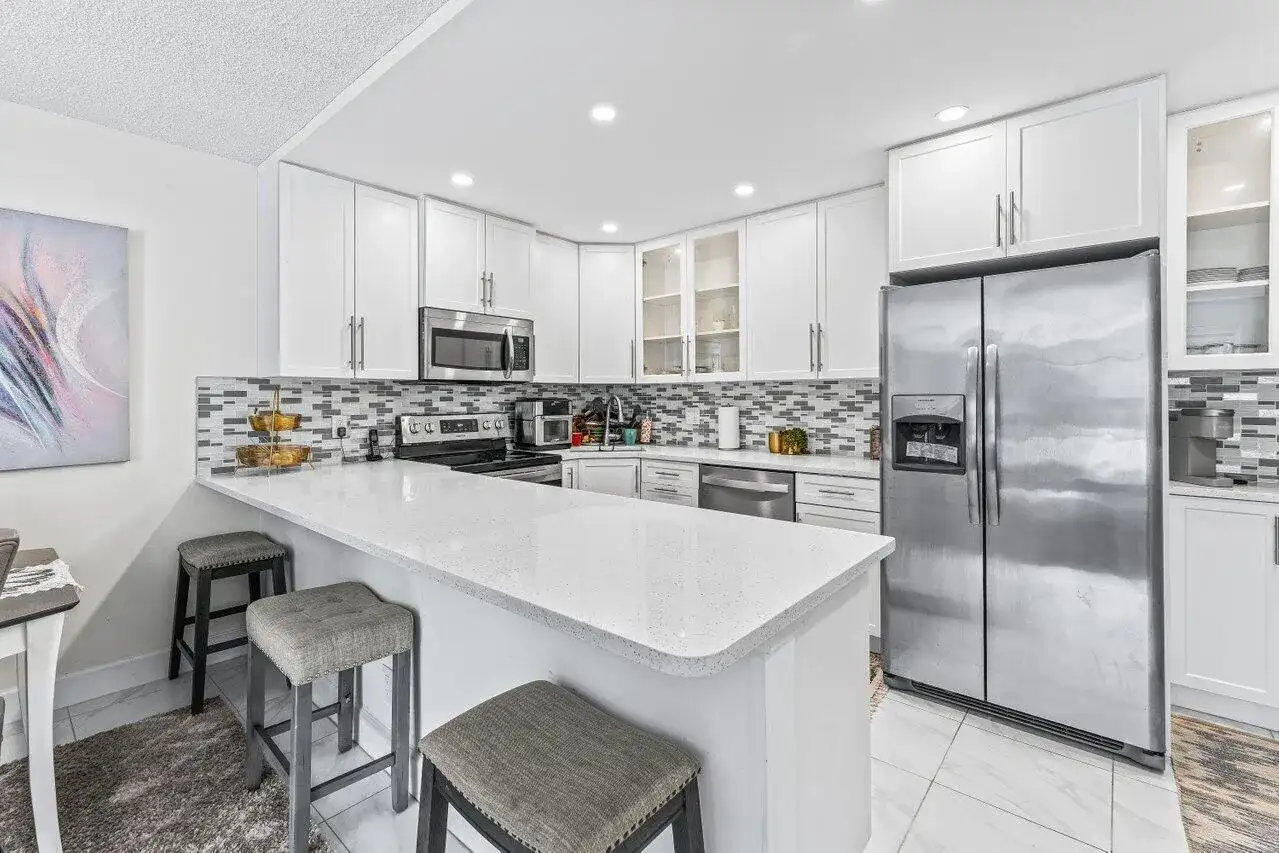 1006 Green Pine Boulevard # F1, West Palm Beach FL 33409 photo 4
