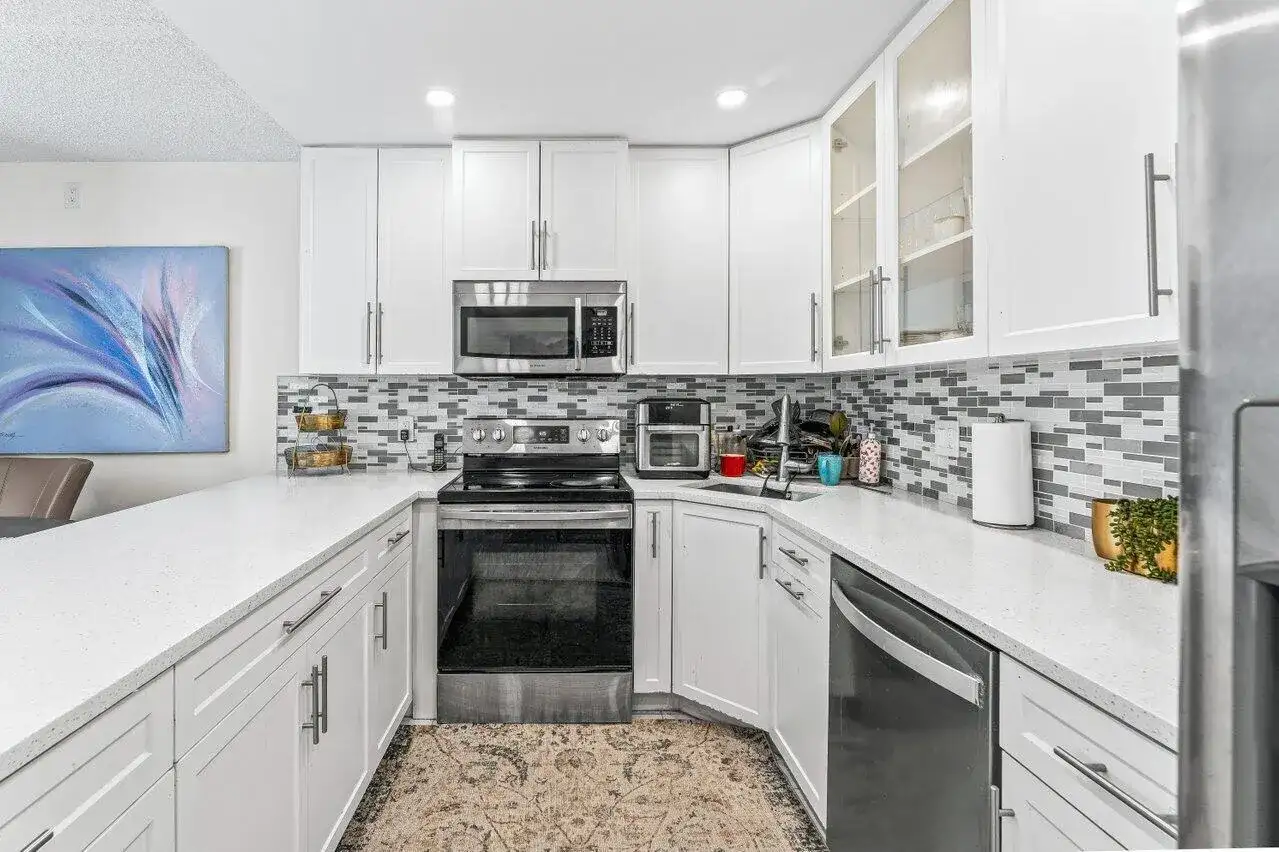1006 Green Pine Boulevard # F1, West Palm Beach FL 33409 photo 5