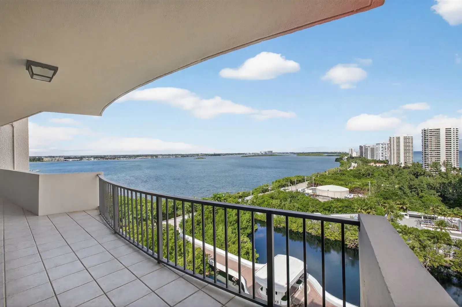 4200 N Ocean Drive # 1606, Riviera Beach FL 33404