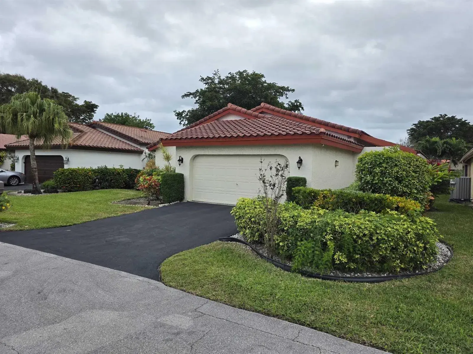 5665 Lakeview Mews Dr, Boynton Beach FL 33437