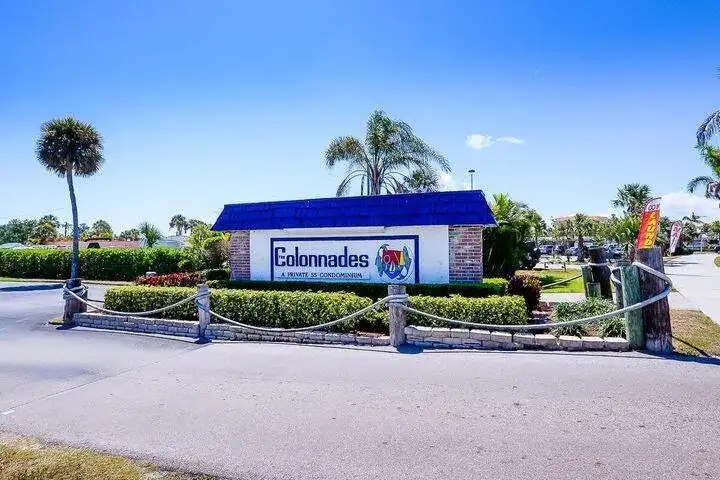 1200 Colonnades Drive # 202, Fort Pierce FL 34949