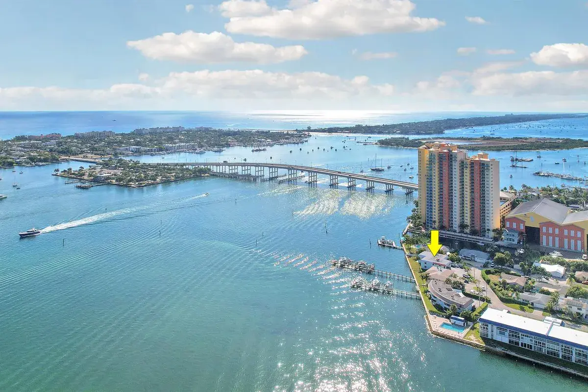 360 Wilma Circle, Riviera Beach FL 33404